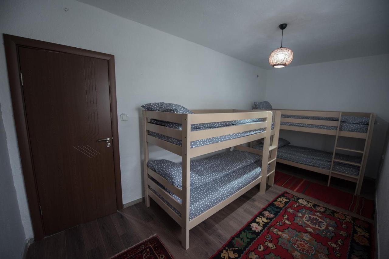 1971 Apart Gusinje Екстер'єр фото